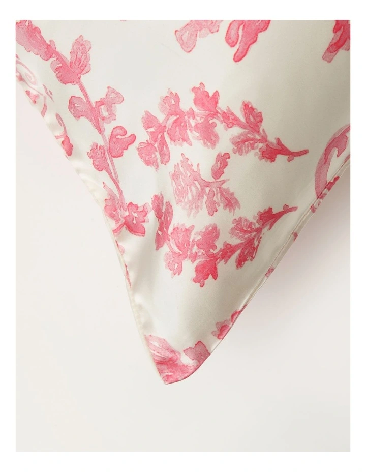 Heritage Luxe Silk Pillowcase In Rose 4 Heritage Luxe Silk Pillowcase In Rose - Image 2