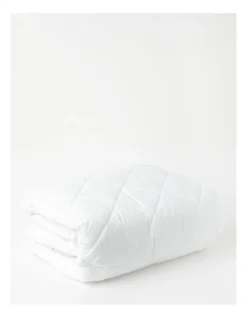 Heritage Allergy Sensitive Hypoallergenic Mattress Protector 7 Heritage Allergy Sensitive Hypoallergenic Mattress Protector -Heritage 780516820 2 1 720x928