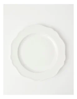 Heritage Scalloped Dinner Plate