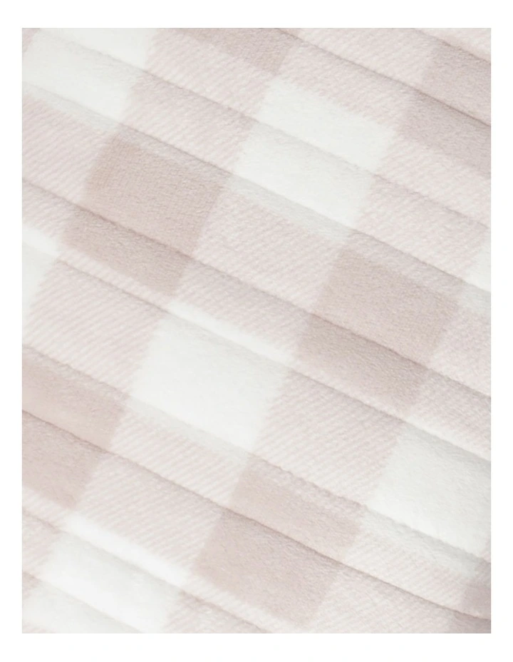 Heritage Check Heated Throw 4 Heritage Check Heated Throw - Image 2