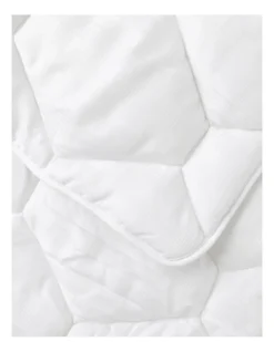 Heritage All Seasons Everyday Quilt In White -Heritage 953519410 3 720x928